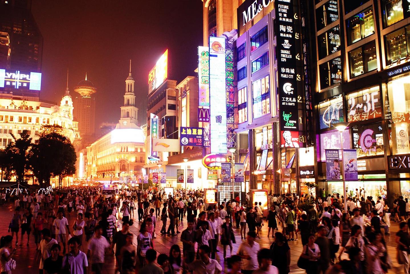 12-streets_of_shanghai_at_night_china_east_asia-5